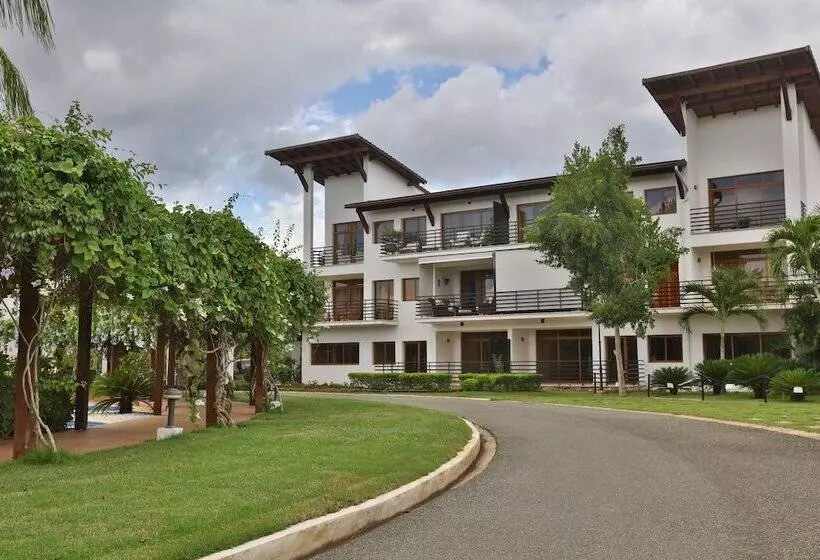 Sybaris Suites & Residences