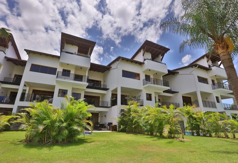 Sybaris Suites & Residences