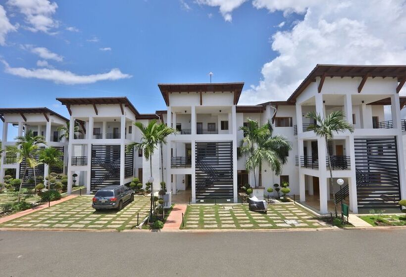 Sybaris Suites & Residences