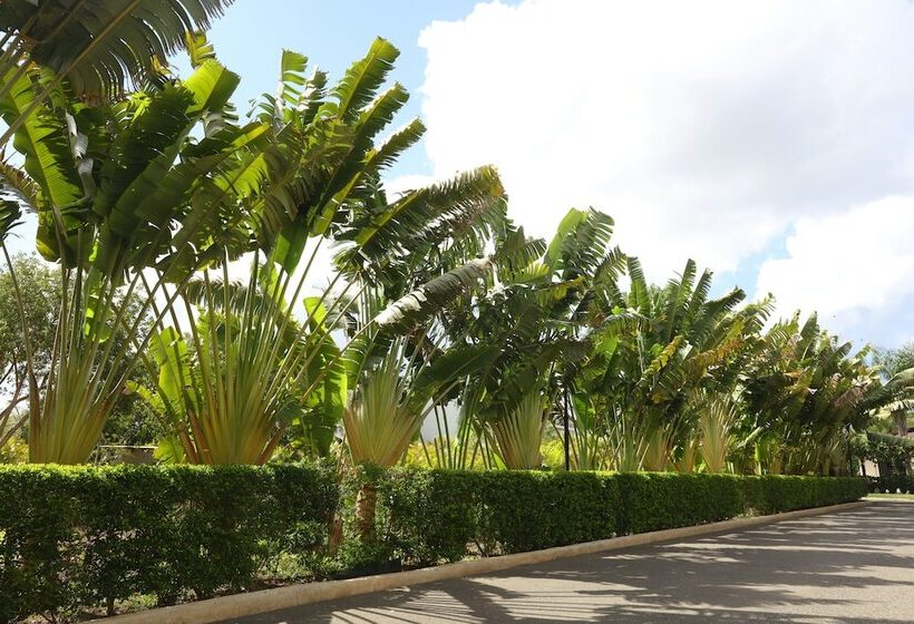 Sybaris Suites & Residences