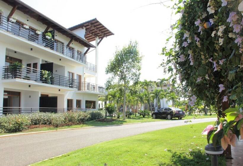 Sybaris Suites & Residences