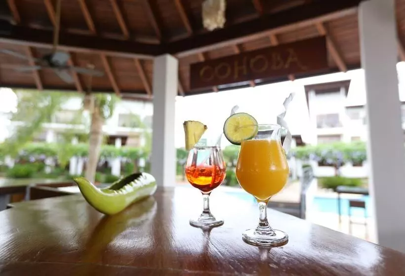 Sybaris Suites & Residences