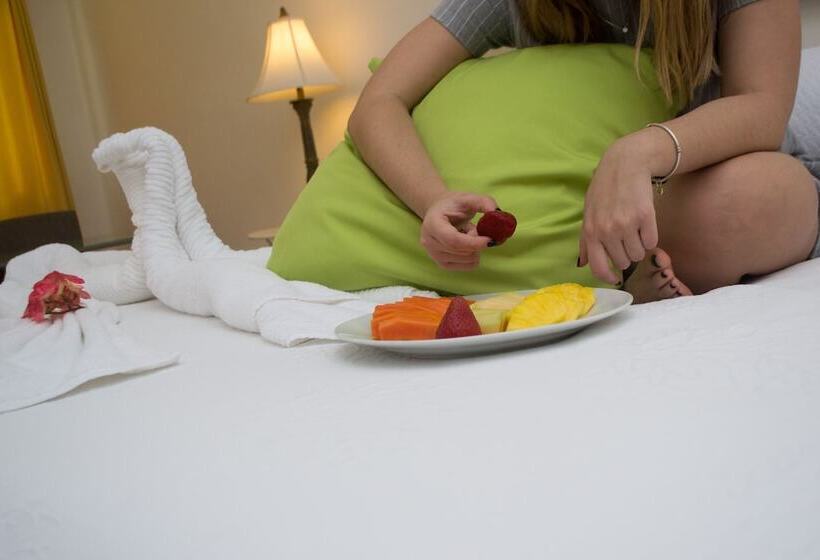 Sybaris Suites & Residences