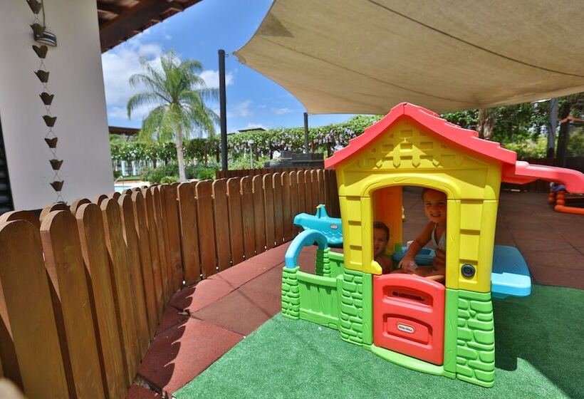 Sybaris Suites & Residences