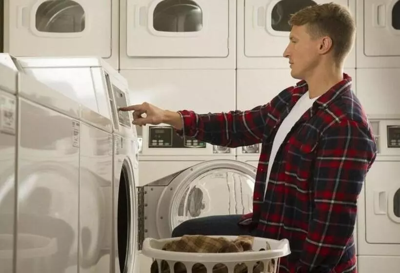 Woodspring Suites College Station