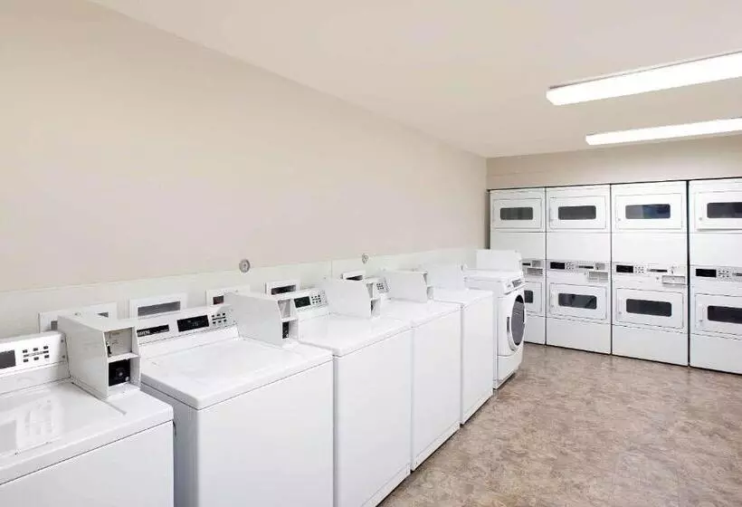 Woodspring Suites College Station