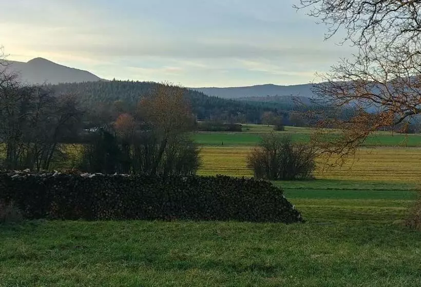 Aamiaismajoitus (B&B) Au Jardin De La Maison Des Soeurs