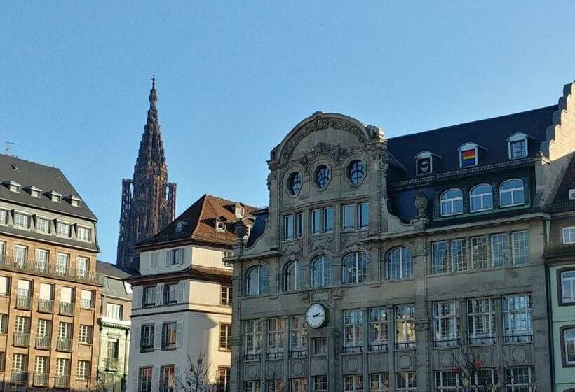 مبيت وإفطار Au Jardin De La Maison Des Soeurs