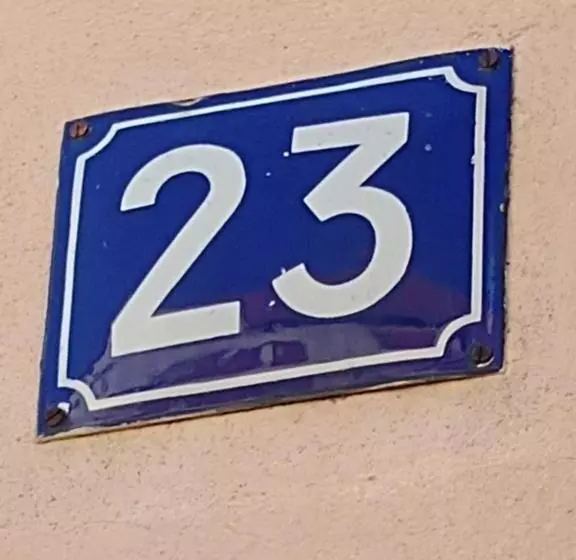 Aamiaismajoitus (B&B) Au Jardin De La Maison Des Soeurs