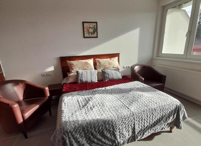 Bed and Breakfast Demizson Panzio