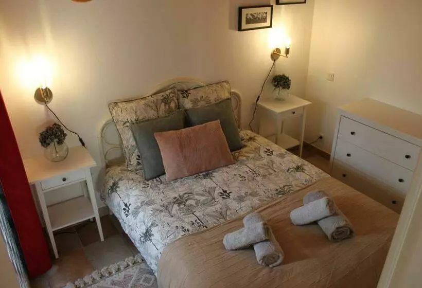 Aamiaismajoitus (B&B) Gîtes Chez L Habitant La Touche D En Bas