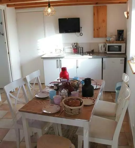 Aamiaismajoitus (B&B) Gîtes Chez L Habitant La Touche D En Bas