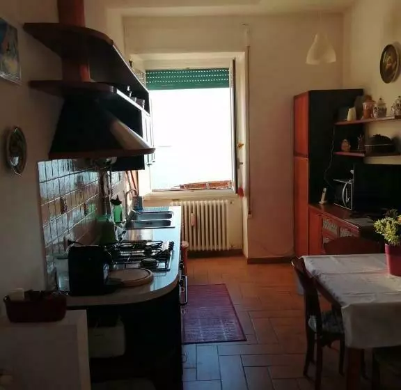 ベッドアンドブレックファースト Mediterraneo Travel