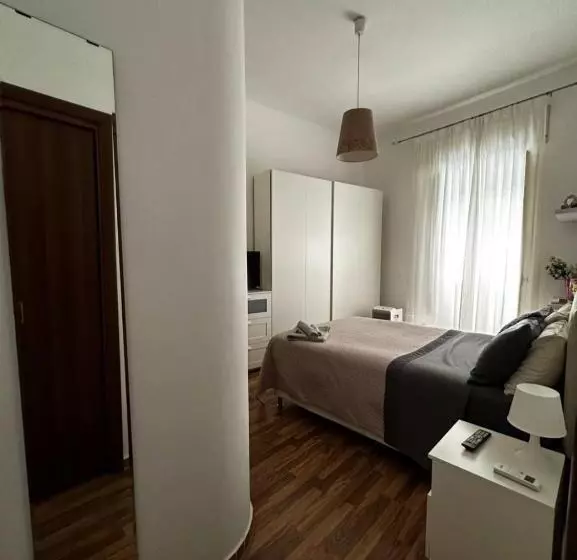 ベッドアンドブレックファースト Mediterraneo Travel