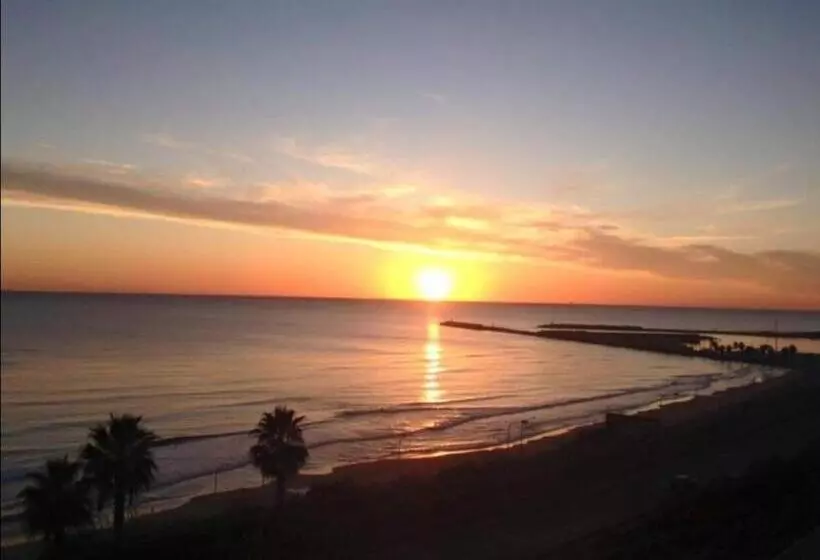 ベッドアンドブレックファースト Mediterraneo Travel