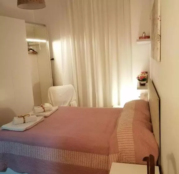 ベッドアンドブレックファースト Mediterraneo Travel