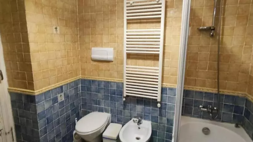 ベッドアンドブレックファースト Mediterraneo Travel