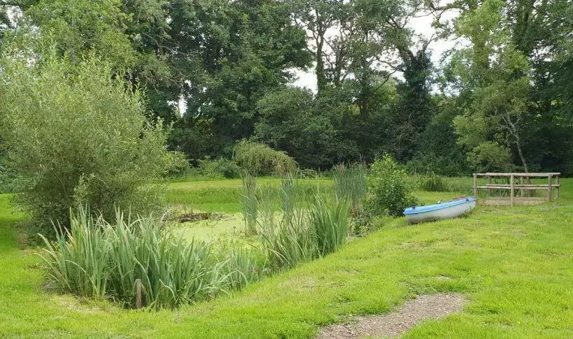 Hideaway Escapes, Farmhouse B&b & Holiday Home, Ideal Family Stay Or Romantic Break, Friendly Animal