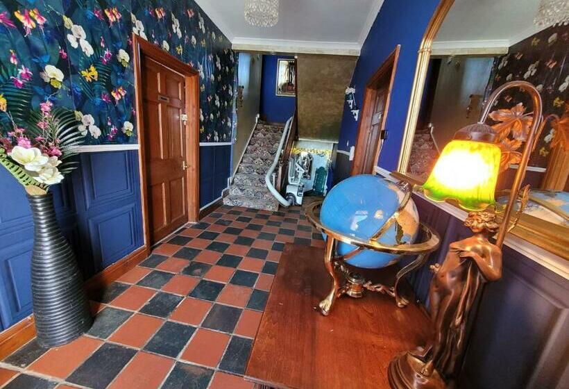 Hideaway Escapes, Farmhouse B&b & Holiday Home, Ideal Family Stay Or Romantic Break, Friendly Animal