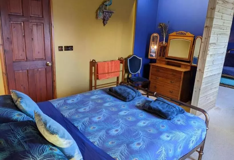 Hideaway Escapes, Farmhouse B&b & Holiday Home, Ideal Family Stay Or Romantic Break, Friendly Animal