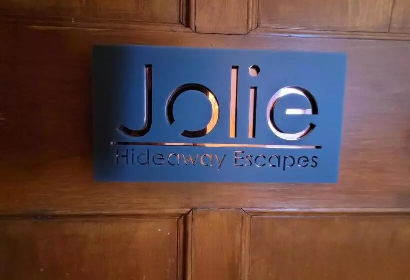 Hideaway Escapes, Farmhouse B&b & Holiday Home, Ideal Family Stay Or Romantic Break, Friendly Animal