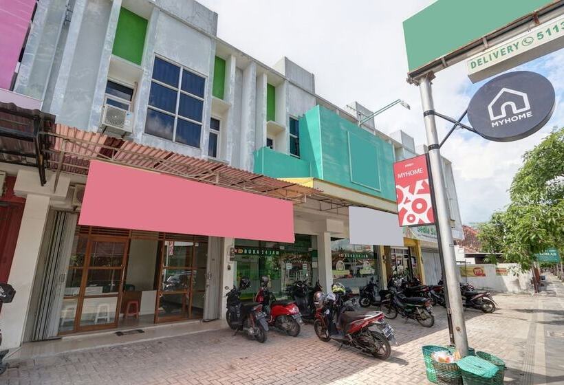 Hotel Capital O 90811 Myhome