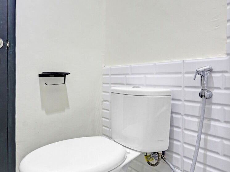 Hotel Capital O 90811 Myhome