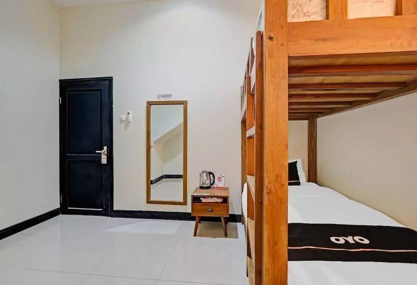 Hotelli Capital O 90811 Myhome