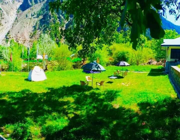 فندق Chitral Inn Resort