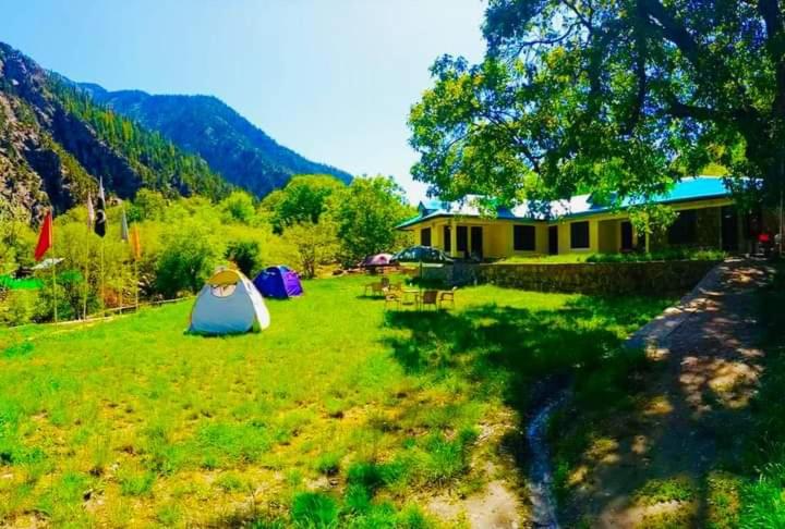 فندق Chitral Inn Resort
