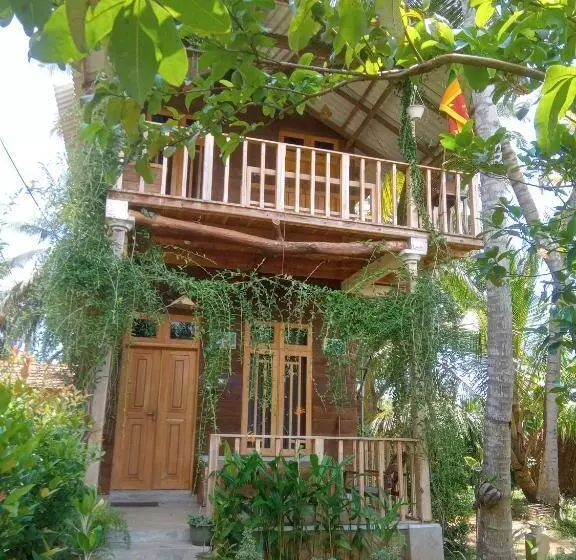 ホテル Coconut Island Yala