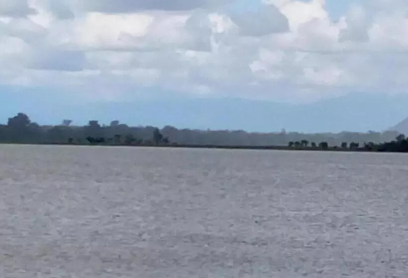 ホテル Coconut Island Yala