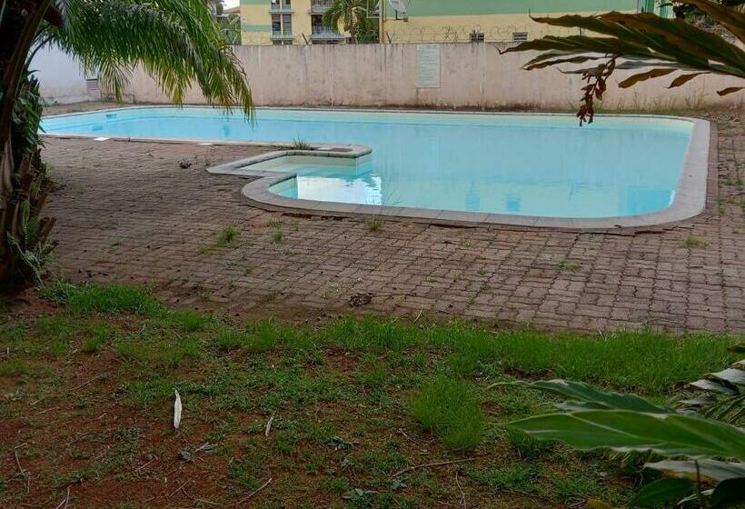 Magnifique T2 Meublé Avec Piscine