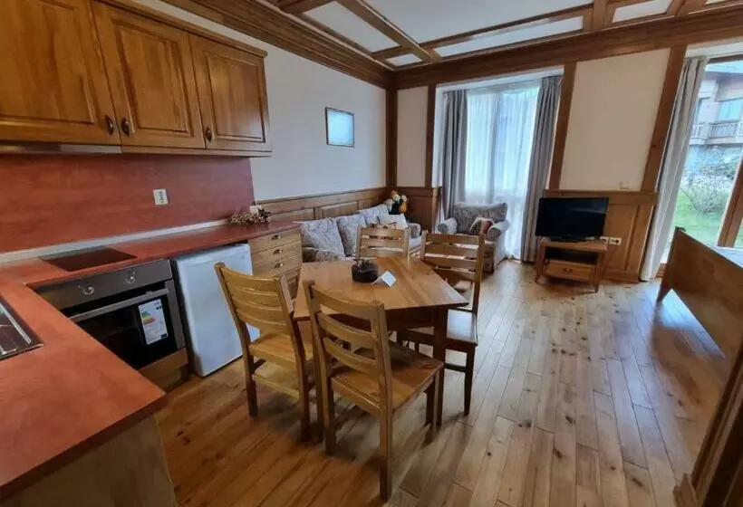 リゾートホテル Pirin Golf Hotel Private Studios