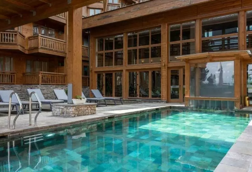 リゾートホテル Pirin Golf Hotel Private Studios