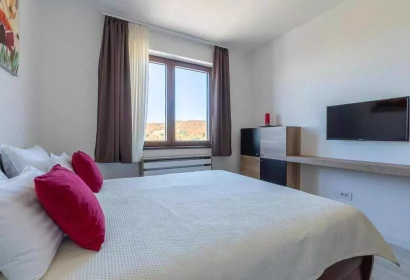 استراحتگاه Vidik Residence