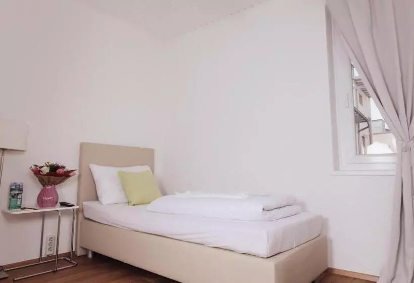 Cityhotel Am Domplatz Self Checkin