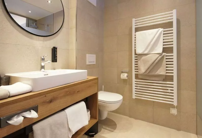 Die Arlbergerin Limitless Escapes