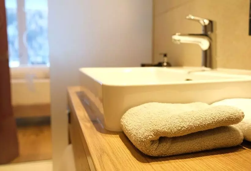 Die Arlbergerin Limitless Escapes