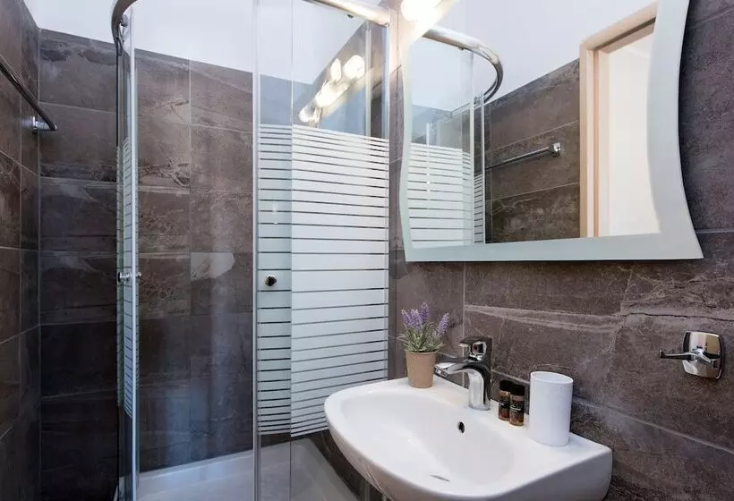 בית מלון כפרי Anita