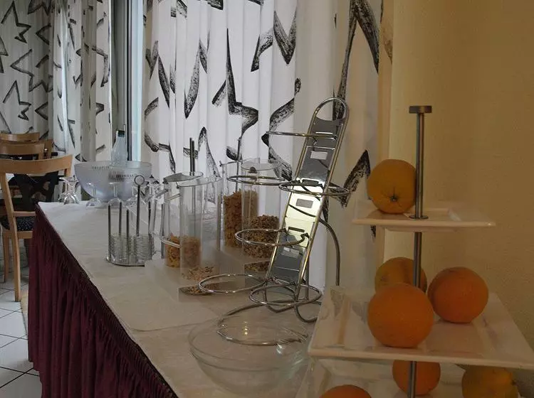 ホテル Avantgarde