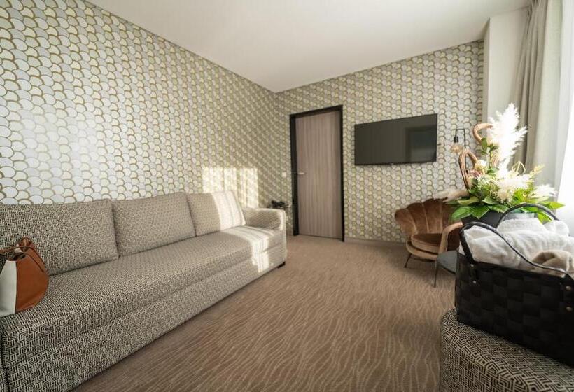 Отель Bernstein Salzlandcenter