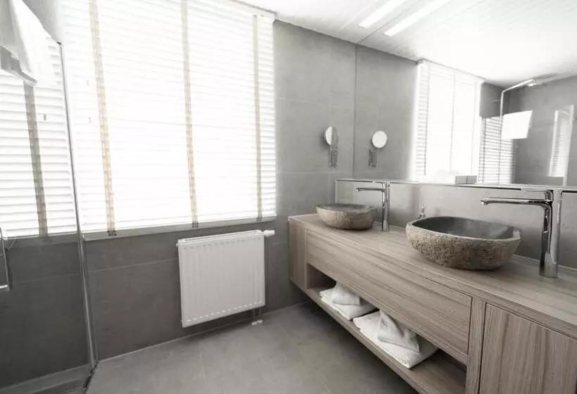 Отель Bernstein Salzlandcenter