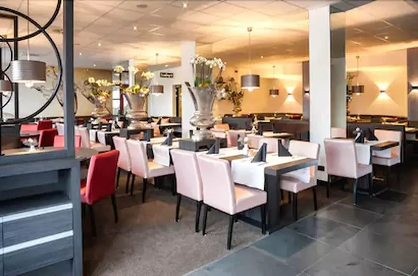 Отель Bernstein Salzlandcenter