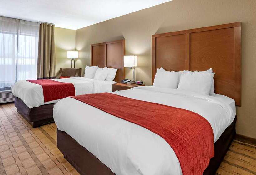 فندق Comfort Inn & Suites Cedar Rapids North  Collins Road
