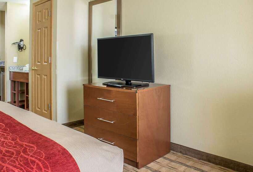 فندق Comfort Inn & Suites Cedar Rapids North  Collins Road