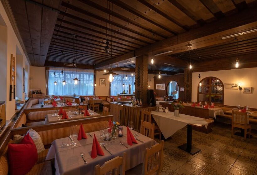 فندق Gasthof Eschbacher