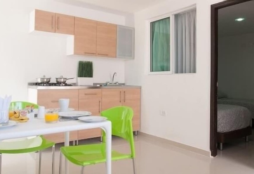 Отель Golden House