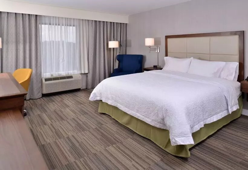 هتل Hampton Inn & Suites Ann Arbor West