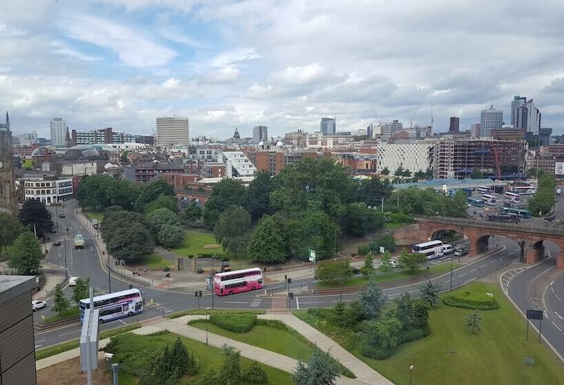 酒店 Ibis Budget Leeds Centre Crown Point Road